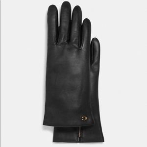 NWT! COACH Leather Tech Gloves (cashmere lined!)